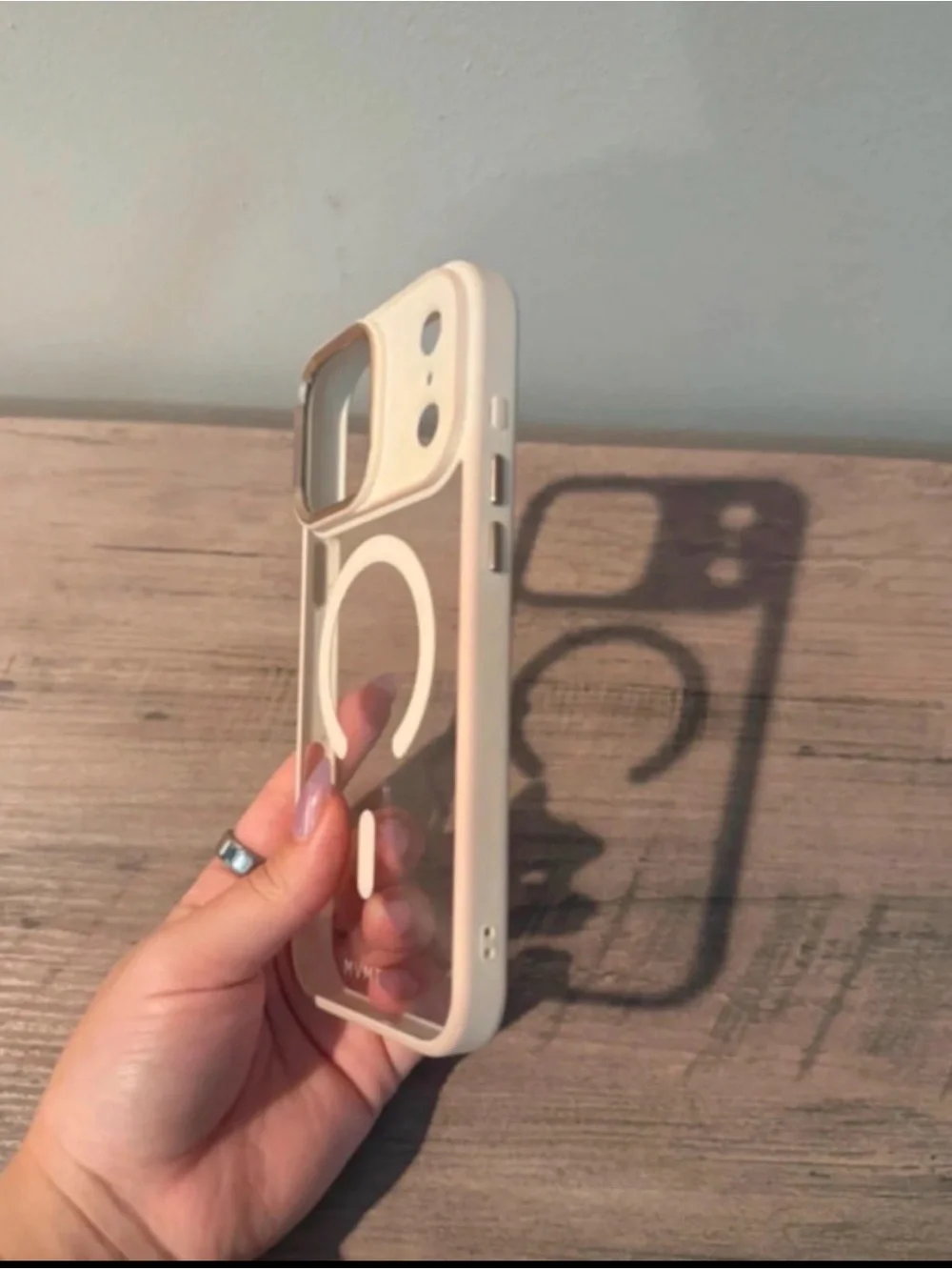 MVMT Clear Case with White Trim and MagSafe Ring Iphone 17 pro max